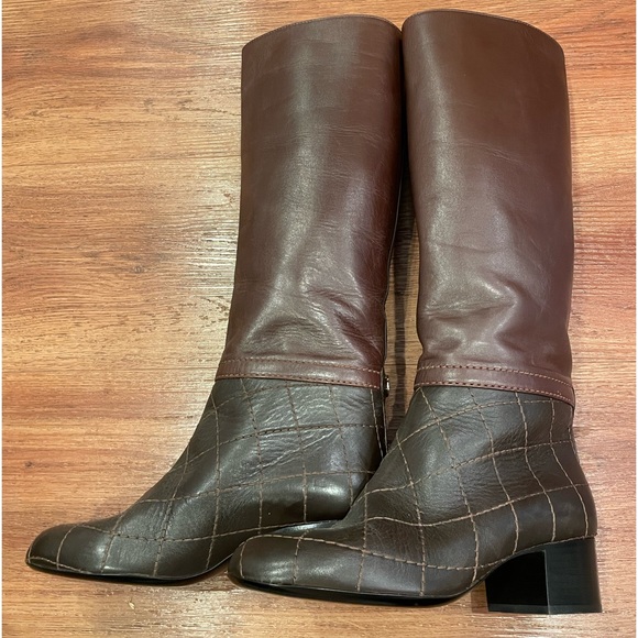 ❌SOLD❌ CHANEL Brown Boots - Picture 7 of 16